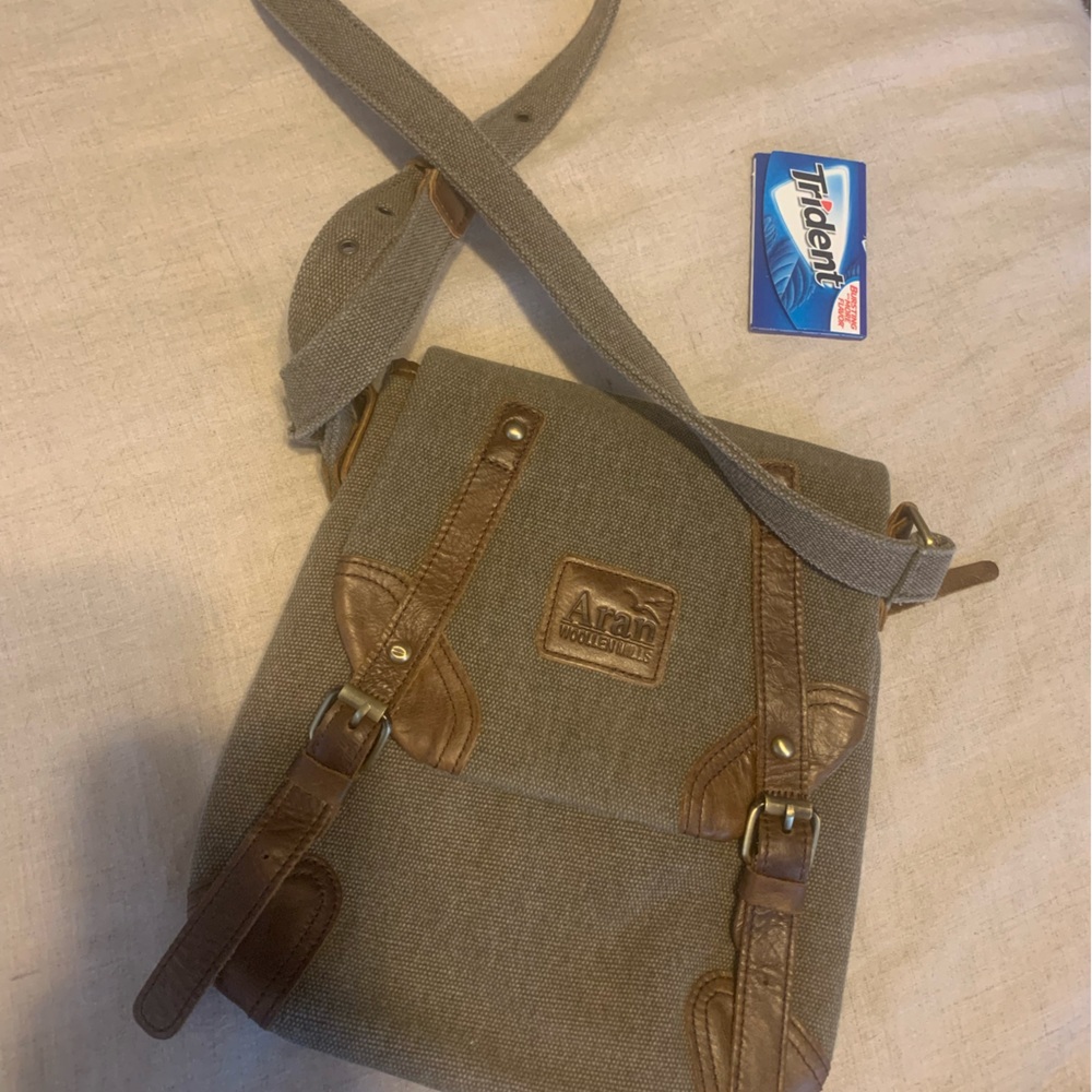 Aran Woollen Mills Traditional Irish Tweed & Leather Buckle Bag Crossbody
